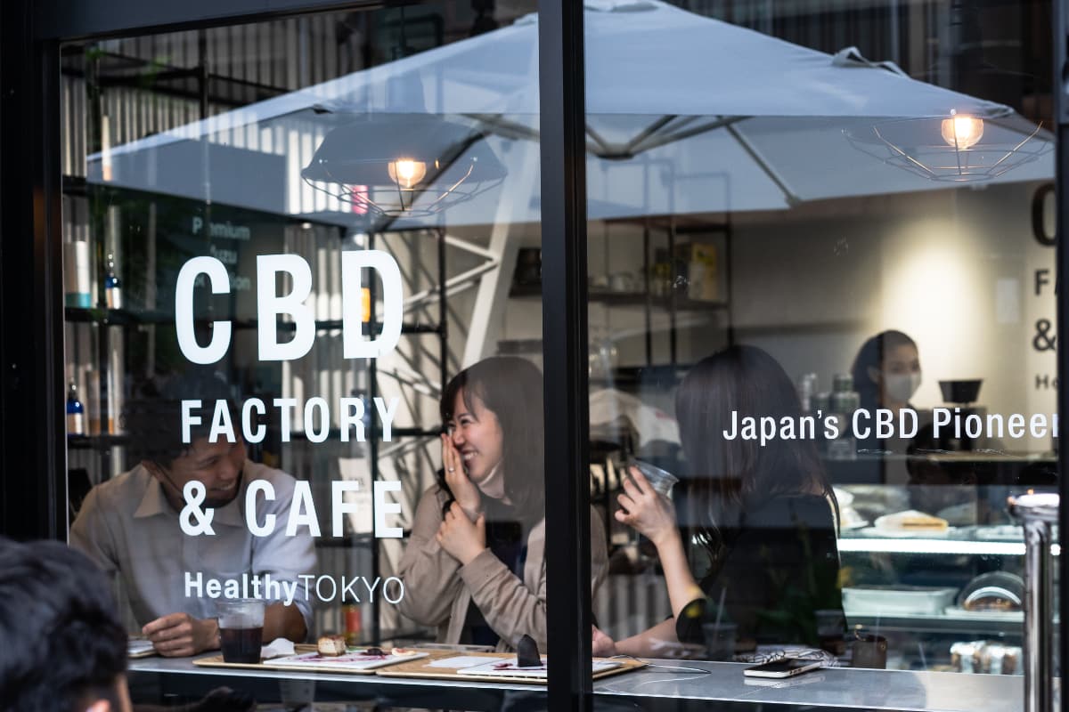 HealthyTOKYO CBD Factory and Cafe Edogawa window